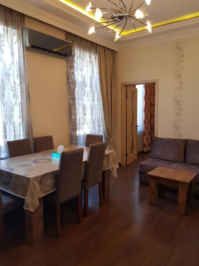 Central Baku Luxury Apartment On Nizami Street Zewnętrze zdjęcie