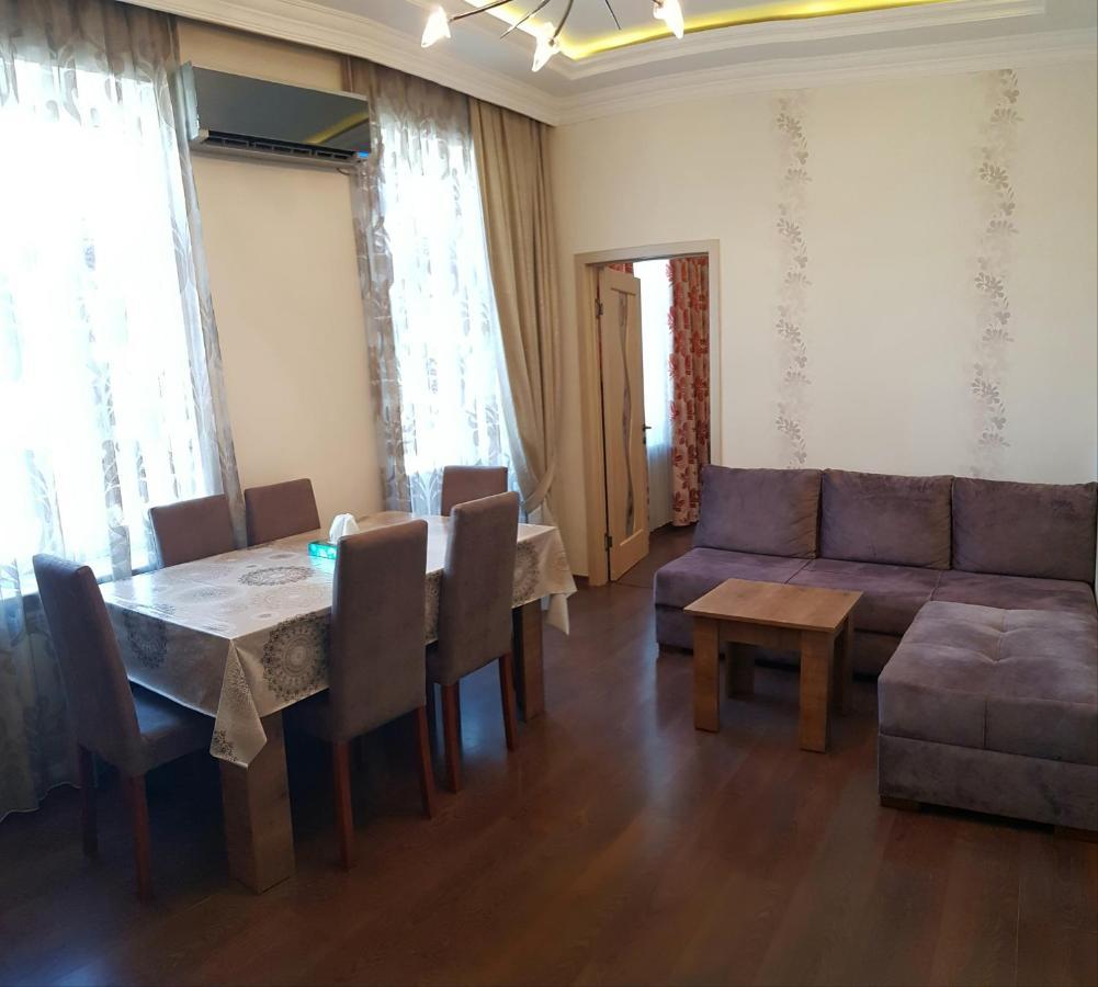 Central Baku Luxury Apartment On Nizami Street Zewnętrze zdjęcie